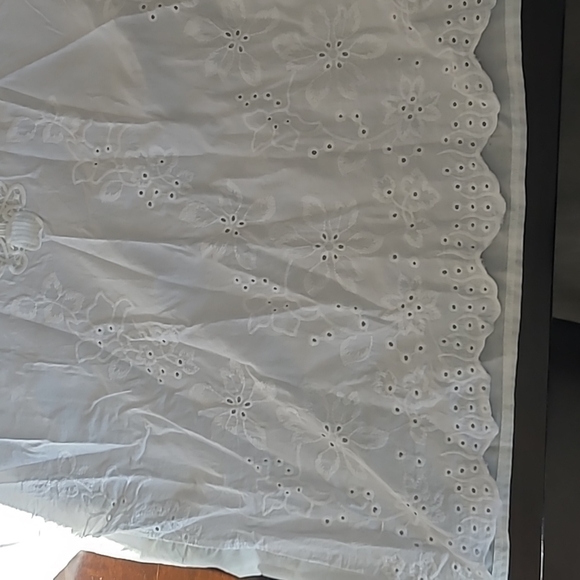 White lace t-shirt - Picture 2 of 3